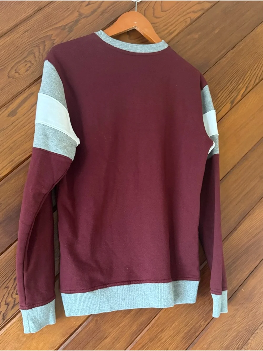 Champion University of Chicago Gothic Script Crewneck Small Spellout